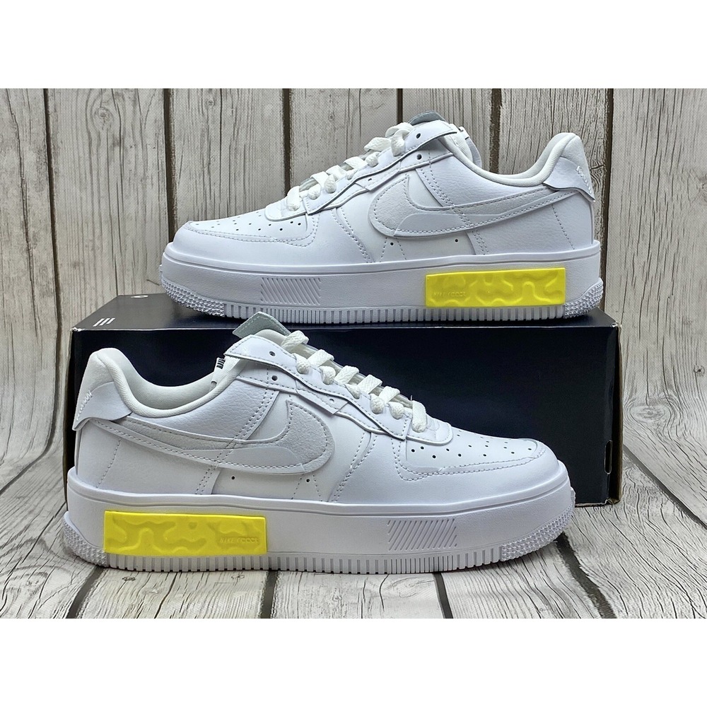 Nike Women's Air Force Fontanka White Opti Yellow Size 8.5 DA7024‑101